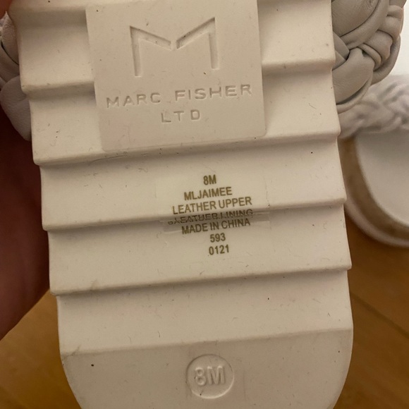 Marc Fisher White Slide Sandal - Picture 5 of 9